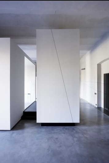 Bureau caissons a budapest par Zsanett Benedek et Daniel Lakos - Conseils deco 06