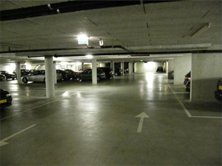 Est-ce vraiment votre maison que vous vendez - Parking 2