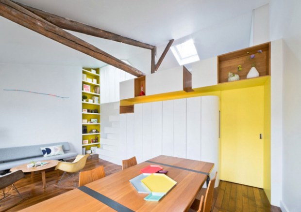 Aménagement intérieur par l’agence SABO Project dans un studio parisien.