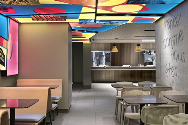 McDonald’s des Champs-Elysées par le designer Patrick Norguet