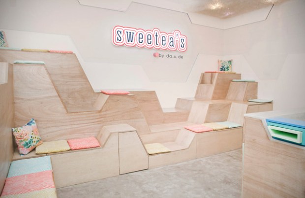 Conseilsdeco-Shaira-Luna-Iris-cantante-Blanc-pastel-bois-salon-the-boutique-Philippines-manille-deco-interiordesign-06