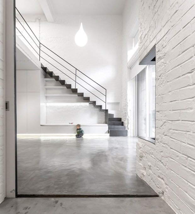 Conseilsdeco-Anjos-Loft-minimalisme-formation-architecte-interieur-universite-Lisbonne-Joao-Tiago-Aguiar-rehabilitation-usine-Portugal-16