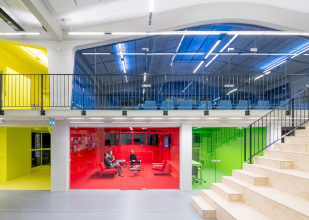 Conseilsdeco-bureaux-familial-multicolores-Rotterdam-architecture-urbanisme-MVRDV-deco-01