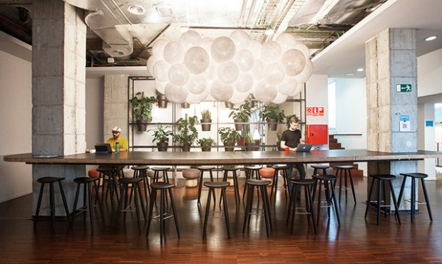 conseilsdeco-bureaux-start-up-typeform-architectes-interieur-studio-lagranja-design-amenagement-deco-conseil-astuce-03