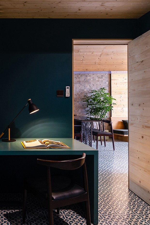 Conseilsdeco-deco-decoration-conseil-architecture-interieur-amenagement-espaces-fonctionnels-Block-Architects-plafond-renovation-appartement-Ho-Chi-Minh-Ville-Vietnam-arches-contreplaque-conseils-05