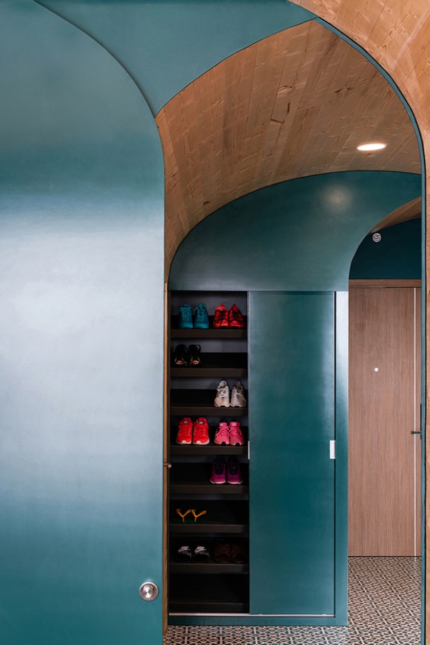 Conseilsdeco-deco-decoration-conseil-architecture-interieur-amenagement-espaces-fonctionnels-Block-Architects-plafond-renovation-appartement-Ho-Chi-Minh-Ville-Vietnam-arches-contreplaque-conseils-07