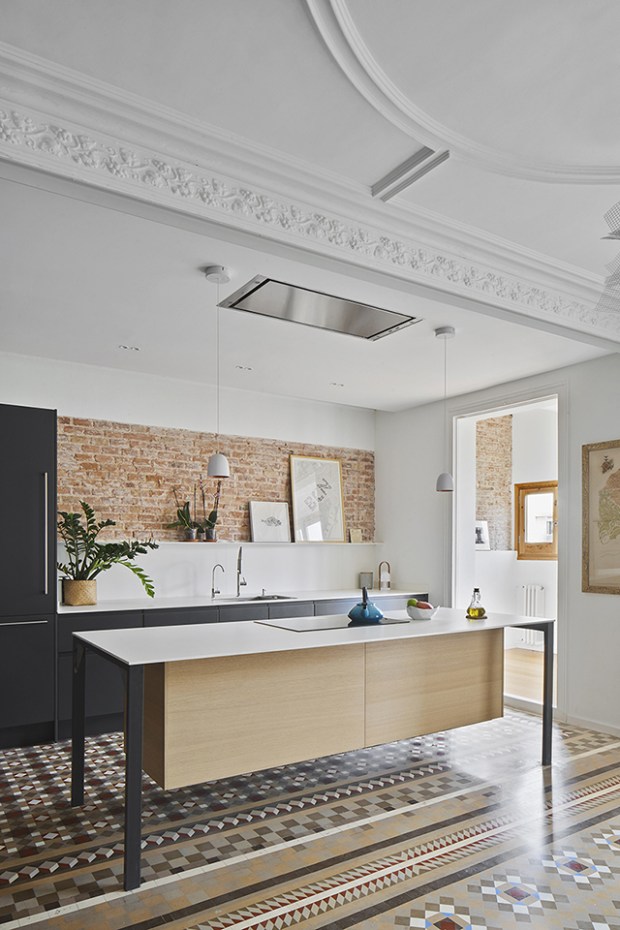 Conseilsdeco-deco-decoration-conseil-architecture-interieur-Barcelone-renovation-appartement-Twobo-Arquitectura-mosaique-Nolla-bois-04