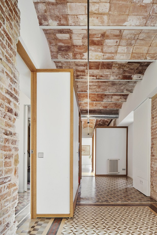 Conseilsdeco-deco-decoration-conseil-architecture-interieur-Barcelone-renovation-appartement-Twobo-Arquitectura-mosaique-Nolla-bois-08